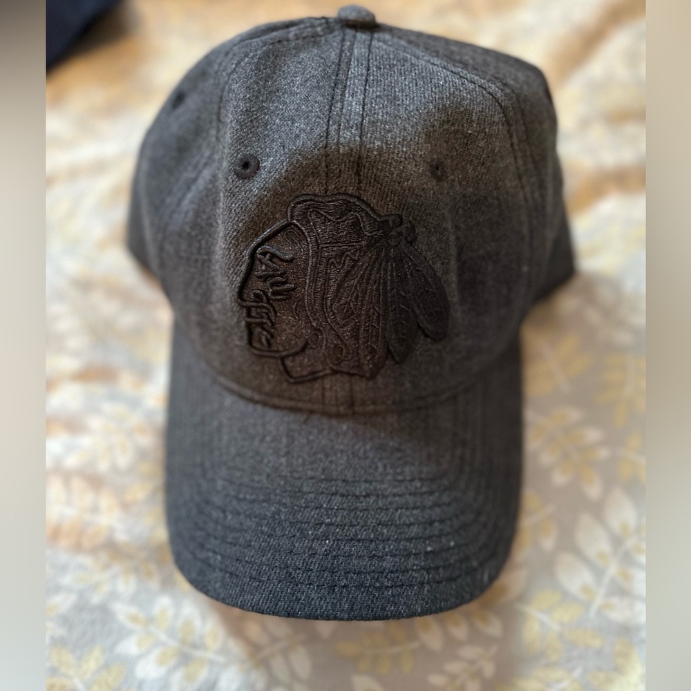 Black and grey blackhawks hat